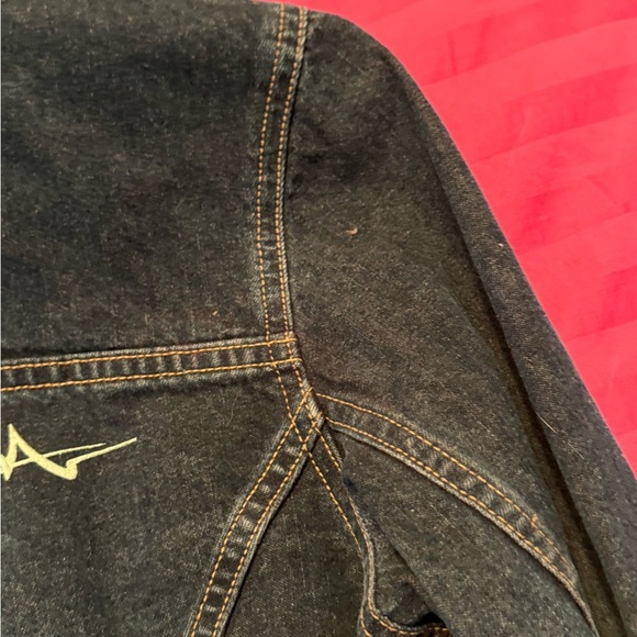 🎸 Vintage 90’s Hard Rock Cafe Denim Jacket – Never Worn! 🎸 - Picture 16 of 16